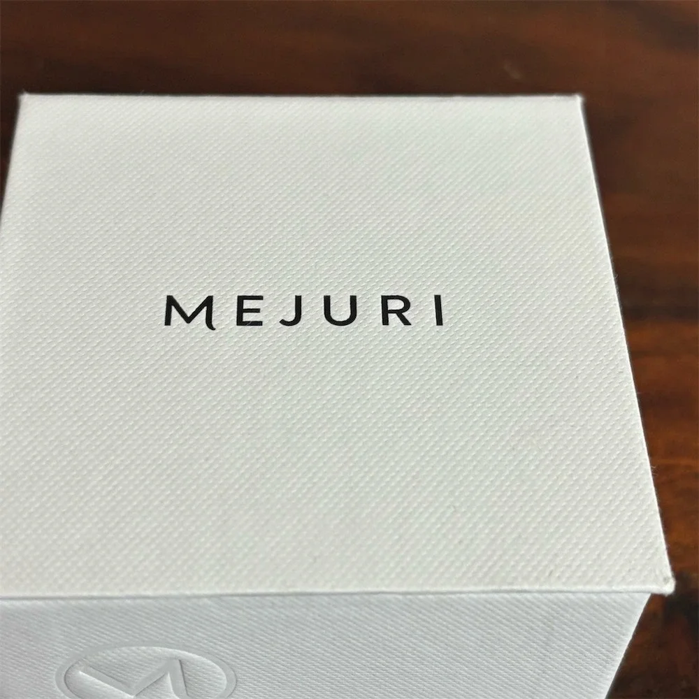 Mejuri Jewelry‎ Gift Box White Empty Packaging Hinged Lid Embossed Logo
